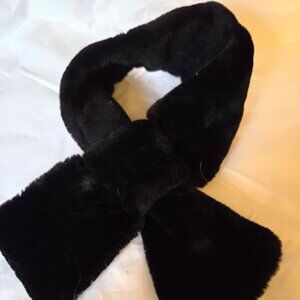 Soft like fur (not fur) collar/scarf for dress or coat
